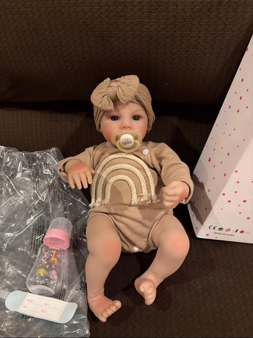 Reborn Baby Doll in Beige Outfit - Kids Toys cloth body - Picture 9 of 9